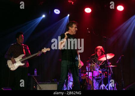 Schauspieler und Musiker Dennis Quaid tritt mit seiner Band Dennis ...