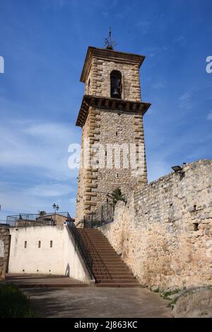 c18. Belfried, Uhrturm oder Clocher auf dem Place Cezanne oder dem Cezaane-Platz in der Altstadt von Gardanne Bouches-du-Rhône Provence Frankreich Stockfoto