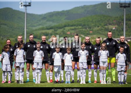 Zenica, Bosnien und Herzegowina, 12.. Mai 2022. Das deutsche Team ist beim UEFA-Halbfinale der U-17-Fußball-Europameisterschaft 2022 zwischen Deutschland U17 und Frankreich U17 im FF BH Football Training Center in Zenica, Bosnien und Herzegowina, vertreten. 12.Mai 2022. Kredit: Nikola Krstic/Alamy Stockfoto