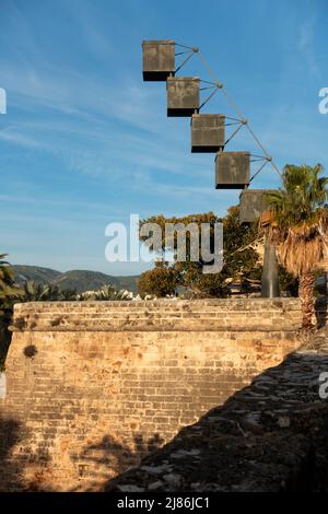 Santiago Calatrava Skulptur.Titel:Bou (2007).Es Baluard Museum für zeitgenössische und moderne Kunst.Palma de Mallorca.Spanien Stockfoto