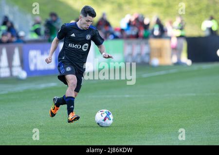 Montreal, Quebec. 07.. Mai 2022. CF Montreal Mittelfeldspieler Joaquin Torres (10) läuft mit dem Ball während des MLS-Spiels zwischen Orlando City und CF Montreal im Saputo Stadium in Montreal, Quebec. Daniel Lea/CSM/Alamy Live News Stockfoto