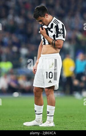 Paulo Dybala von Juventus reagiert während des italienischen Pokalfinales zwischen dem FC Juventus und dem FC Internazionale am 11. Mai 2022 im Stadio Olimpico in Rom, Italien - Foto: Federico Proietti/DPPI/LiveMedia Stockfoto