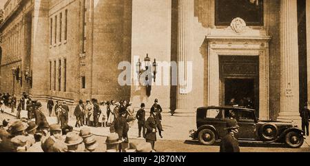 Juli 19. 1933 - Eröffnung des Freimaurertempels, Great Queen St, London durch den Großmeister der Orden von Connaught.jpg - 2J8 Stockfoto