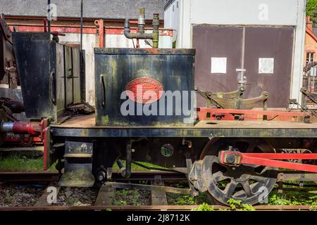 Reepham, Norfolk, Großbritannien – Mai 08 2022. Alte Eisenbahnausrüstung in einem stillgerätesen Eisenbahnhof Stockfoto