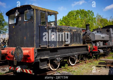 Reepham, Norfolk, Großbritannien – Mai 08 2022. Alte, historische und verlassene Dampflokomotiven in einem stillgelegten Eisenbahnhof Stockfoto