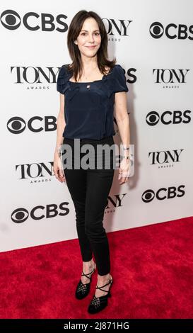 New York, Usa. 12.. Mai 2022. Mary-Louise Parker nominiert für Hauptdarstellerin im Spiel How I Learned to Drive nimmt an TONY Awards Teil Treffen und Begrüßung im Sofitel New York (Foto: Lev Radin/Pacific Press) Quelle: Pacific Press Media Production Corp./Alamy Live News Stockfoto