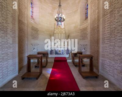 Das Bild zeigt die Gedenkkapelle des amerikanischen Armeefriedhofs des 1. Weltkriegs für Soldaten, die aus den Schlachten der Aisne-Marne-Offensive von 1918 MIA bleiben Stockfoto