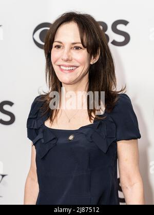 12. Mai 2022, New York, New York, USA: Mary-Louise Parker nominiert für die Hauptdarstellerin im Spiel How I Learned to Drive nimmt an TONY Awards Teil Treffen und Begrüßung im Sofitel New York (Bild: © Lev Radin/Pacific Press via ZUMA Press Wire) Stockfoto