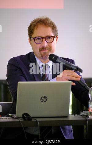 Modena, Italien. 13.. Mai 2022. Modena, Telmo Pievani im Stadtmuseum für „Primordiali“. Kredit: Fadege/Alamy Live Nachrichten Stockfoto