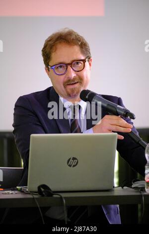 Modena, Italien. 13.. Mai 2022. Modena, Telmo Pievani im Stadtmuseum für „Primordiali“. Kredit: Fadege/Alamy Live Nachrichten Stockfoto