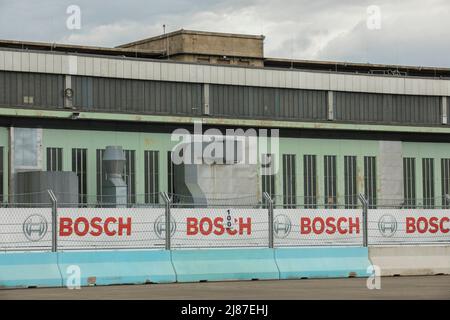Berlin, 13.. Mai 2022. 2022 Shell Recharge Berlin E-Prix, 2021-22 ABB FIA Formel E Weltmeisterschaft, Tempelhof Airport Circuit in Berlin, Deutschland im Bild: Circuit Atmosphere © Piotr Zajac/Alamy Live News Stockfoto