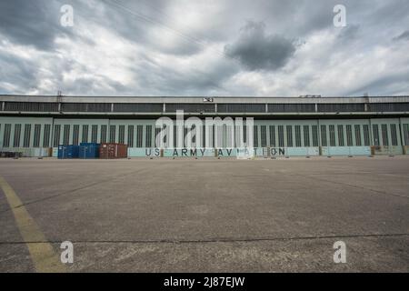 Berlin, 13.. Mai 2022. 2022 Shell Recharge Berlin E-Prix, 2021-22 ABB FIA Formel E Weltmeisterschaft, Tempelhof Airport Circuit in Berlin, Deutschland im Bild: Circuit Atmosphere © Piotr Zajac/Alamy Live News Stockfoto