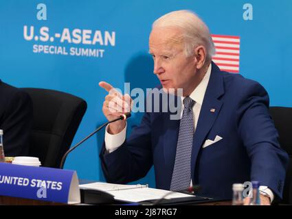 Die stellvertretende US-Außenministerin Wendy R. Sherman und Präsident Joe Biden nehmen am US-ASEAN-Sondergipfel Teil, um 45 Jahre der Beziehungen zwischen den USA und der ASEAN zu gedenken und die zentrale Rolle der ASEAN bei der Bereitstellung nachhaltiger Lösungen für die drängendsten Herausforderungen der Region zu stärken, die das Außenministerium, Harry S. Truman Building in Washington, DC am 13. Mai 2022.Quelle: Oliver Contreras/Pool via CNP /MediaPunch Stockfoto