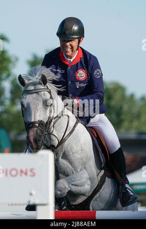 Madrid, Spanien. 11.. Mai 2022. Geir Gulliksen während der Longines CSI 5 Global Champions Tour of Madrid 2022 im Country Club der Villa de Madrid. Reiter und ihre Pferde nehmen am Pokalspringen von Marqués De Vargas Teil, bei dem Pieter Devos als Sieger der Marques De Vargas Trophy hervorging. Kredit: SOPA Images Limited/Alamy Live Nachrichten Stockfoto