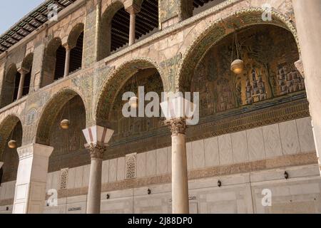 Damaskus, Syrien - Mai 2022: Die Umayyad-Moschee, auch bekannt als die große Moschee von Damaskus Stockfoto