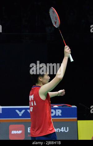 Bangkok, Thailand. 14.. Mai 2022. Chen Yufei aus China reagiert im Einzelspiel gegen einen Seyoung aus Südkorea während des Finalspiels beim Uber Cup Badmintonturnier in Bangkok, Thailand, 14. Mai 2022. Quelle: Rachen Sageamsak/Xinhua/Alamy Live News Stockfoto