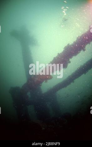 Blick auf die SS Hispania sank on18. Dezember 1954, nachdem Kapitän Ivan Dahn den Sgeir More getroffen hatte, weigerte sich zu gehen und entschied sich, mit dem Schiff abzusteigen. Stockfoto