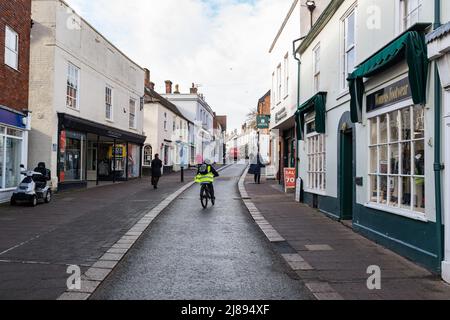 Woodbridge Suffolk UK Februar 22 2022: Die beliebte Marktstadt Woodbridge, im Osten von Suffolk am Ufer des Flusses Deben Stockfoto