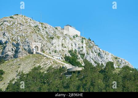 Bergmausoleum von Petar II Petrovic Njegos im Lovcen Nationalpark in Montenegro Stockfoto