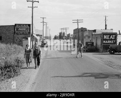 Washington, Buena, Yakima County. Kleine Stadt im Yakima Valley. Eine Grafschaft, die in den Vereinigten Staaten an fünfter Stelle im Wert der landwirtschaftlichen Produktion steht. Stockfoto