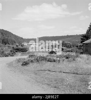 [Ohne Titel, möglicherweise verwandt mit: WESTERN Washington, Grays Harbor County, Malone, Washington. Firmenhäuser der geschlossenen Mühle, heute hauptsächlich von Arbeitern der Works Projects Administration (WPA) besetzt. Stockfoto