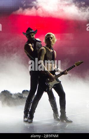 Turin, Italien. 12. Mai 2022. Achille Lauro beim zweiten Halbfinale des Eurovision Song Contest. Kredit: Marco Destefanis / Alamy Live Nachrichten Stockfoto