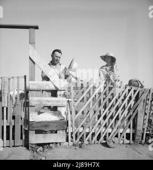 Highway City, Kalifornien. In Der Nähe Von Fresno. Familie aus Oklahoma]. Stockfoto