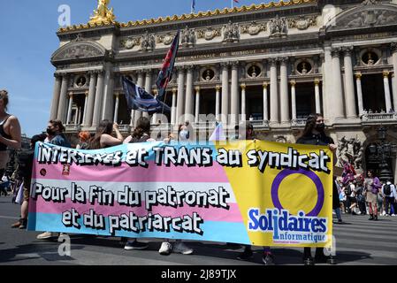 Trans- und intersexuelle Menschen marschierten in Paris gegen Gewalt und administrative Barrieren sowie gegen Marginalisierung, Schulabbruch und Verarmung Stockfoto