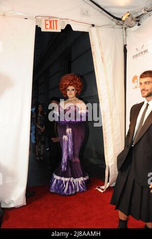 Ali Forney Centers A Place at the Table Gala zur Feier des roten Teppichs von LGBT-Talenten an der Wall Street von Cipriani in New York Fotos von Nadja Sayej Stockfoto