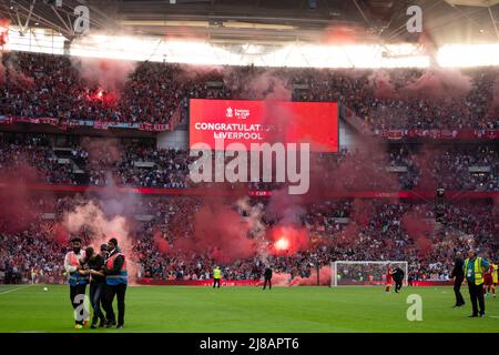 LONDON, GROSSBRITANNIEN. MAI 14. Liverpool reagiert während des FA Cup Finales zwischen Chelsea und Liverpool im Wembley Stadium, London am Samstag, 14.. Mai 2022. (Kredit: Federico Maranesi | MI Nachrichten) Kredit: MI Nachrichten & Sport /Alamy Live Nachrichten Stockfoto