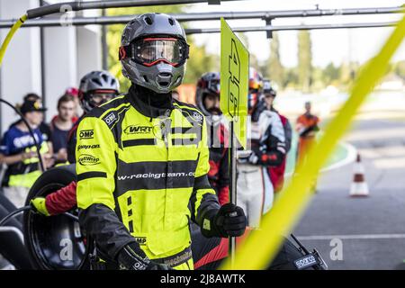 Während der GT World Challenge Europe Sprint Cup 2. vom 13. Bis 15. Mai 2022 auf dem Circuit de Nevers Magny-Cours in Magny-Cours, Frankreich - Foto: Marc De Mattia/DPPI/LiveMedia Stockfoto