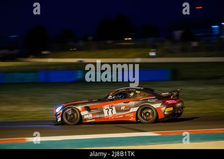 77 ALANIS Eric, DE MARTIN Alberto, NM Racing Team, Mercedes-AMG GT4, Aktion während des 2.. Laufs des Championnat de France FFSA GT 2022, vom 13. Bis 15. Mai auf dem Circuit de Nevers Magny-Cours in Magny-Cours, Frankreich - Foto Alexandre Guillaumot / DPPI Stockfoto