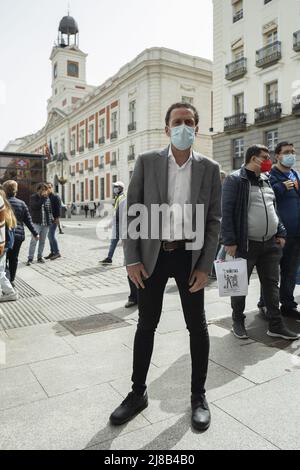 Edmundo Bal, der Kandidat der Bürger, der der Gemeinschaft von Madrid den Vorsitz führen soll, vom Vizebürgermeister der Hauptstadt, Begoña Villacís, bei einer Besichtigung der Konditoreien in Madrid (Spanien) am 31. März 2021. Mit: Edmundo Bal wo: Madrid, Spanien Wann: 31 Mar 2021 Credit: Oscar Gonzalez/WENN Stockfoto