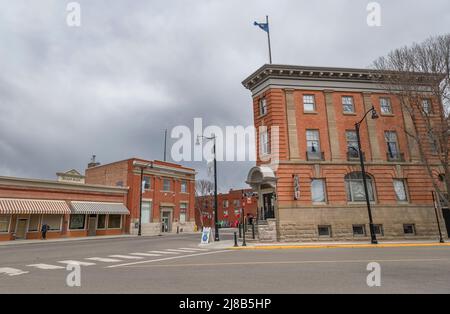 Lacombe, Alberta, Kanada – 13. Mai 2022: Straßenbild des historischen Stadtteils der Stadt Stockfoto