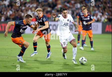 Angel Di Maria von PSG, links Arnaud Souquet, Nicolas Cozza von Montpellier während des französischen Ligue-1-Fußballspiels zwischen Montpellier HSC und Paris Saint-Germain am 14. Mai 2022 im La Mosson-Stadion in Montpellier, Frankreich - Foto Jean Catuffe / DPPI Stockfoto