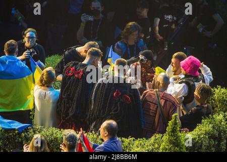 Turin, Italien. 15. Mai 2022. Die ukrainische Band Kalush Orchestra reagiert auf den Sieg des Eurovision Song Contest Finals. Kredit: Marco Destefanis / Alamy Live Nachrichten Stockfoto