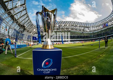 Die Trophäe während des Halbfinalspiels des Heineken Champions Cup zwischen Leinster Rugby und Stade Toulousain im Aviva Stadium in Dublin, Irland, am 14. Mai 2022 (Foto: Andrew SURMA/ SIPA USA). Stockfoto