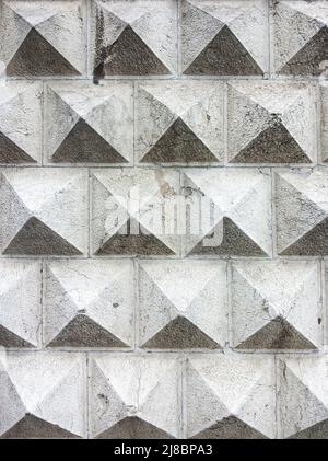 Palazzo dei diamanti, Renaissance-Gebäude aus dem 15.. Jahrhundert. Außenmauer mit einem rusticierten Stein namens 'Bugnato', Ferrara, Italien Stockfoto