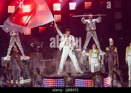 Mika tritt beim Grand-Finale des Eurovision Song Contest auf. Turin (Italien) am 14.. Mai 2022. Foto von Marco Piovanotto/ABACAPRESS.COM Stockfoto