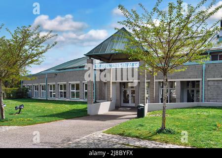 Freiburg, Deutschland - April 2022: Bau des Gemeindezentrums 'Seepark' Stockfoto