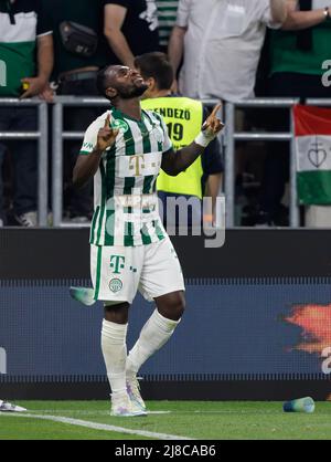 BUDAPEST, UNGARN - 11. MAI: Franck Boli von Ferencvarosi TC feiert am 11. Mai 2022 in Budapest, Ungarn, ein Tor beim ungarischen Pokalfinale zwischen Ferencvarosi TC und Paksi FC in der Puskas Arena. Stockfoto