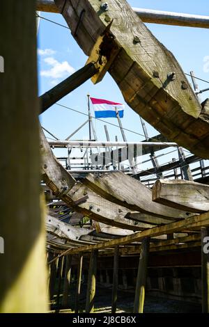 Details und Fragmente des Replik-Bootes vom historischen VOC-Frachtschiff der Dutch East Indies Company Stockfoto