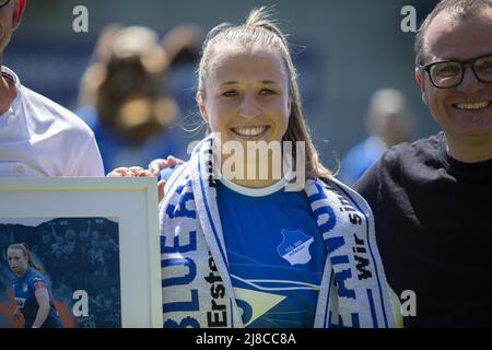 Hoffenheim, Deutschland. 15.. Mai 2022. Flyeralarm Frauen-Bundesliga-Spiel zwischen TSG Hoffenheim und SC Sand im Dietmar-Hopp-Stadion in Hoffenheim, Deutschland Dana Rösiger/SPP Quelle: SPP Sport Pressefoto. /Alamy Live News Stockfoto