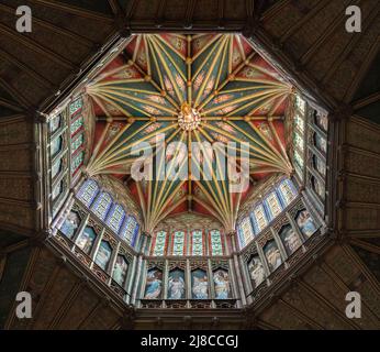 Die Laterne im Octagon Tower der Ely Cathedral, Cambridgeshire Stockfoto