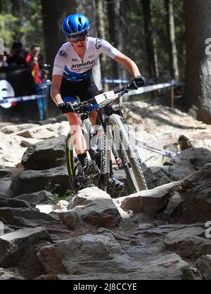 Rebecca Ellen McConnell aus Australien tritt am 15. Mai 2022 in Nove Mesto na Morave, Tschechien, beim UCI MTB World Cup, Cross-Country Women Elite, an. (CTK Photo/Lubos Pavlicek) Stockfoto