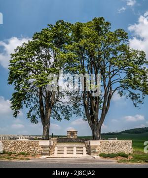 Das Bild zeigt den britischen Friedhof Marfaux aus dem 1. Weltkrieg in der Nähe von Marfaux. Der Friedhof ist von Soldaten, die bei der Marne-Offensive vom Juli 1918 ums Leben kamen Stockfoto