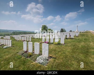 Das Bild zeigt den britischen Friedhof Marfaux aus dem 1. Weltkrieg in der Nähe von Marfaux. Der Friedhof ist von Soldaten, die bei der Marne-Offensive vom Juli 1918 ums Leben kamen Stockfoto