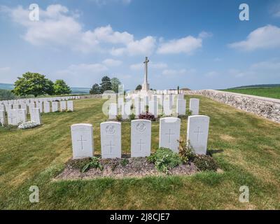 Das Bild zeigt den britischen Friedhof Marfaux aus dem 1. Weltkrieg in der Nähe von Marfaux. Der Friedhof ist von Soldaten, die bei der Marne-Offensive vom Juli 1918 ums Leben kamen Stockfoto