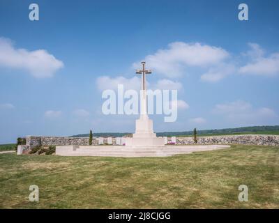 Das Bild zeigt den britischen Friedhof Marfaux aus dem 1. Weltkrieg in der Nähe von Marfaux. Der Friedhof ist von Soldaten, die bei der Marne-Offensive vom Juli 1918 ums Leben kamen Stockfoto
