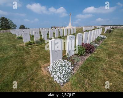 Das Bild zeigt den britischen Friedhof Marfaux aus dem 1. Weltkrieg in der Nähe von Marfaux. Der Friedhof ist von Soldaten, die bei der Marne-Offensive vom Juli 1918 ums Leben kamen Stockfoto